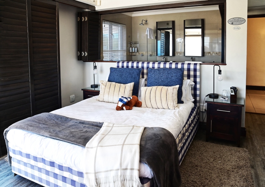 9 Bedroom Property for Sale in The Heads Western Cape